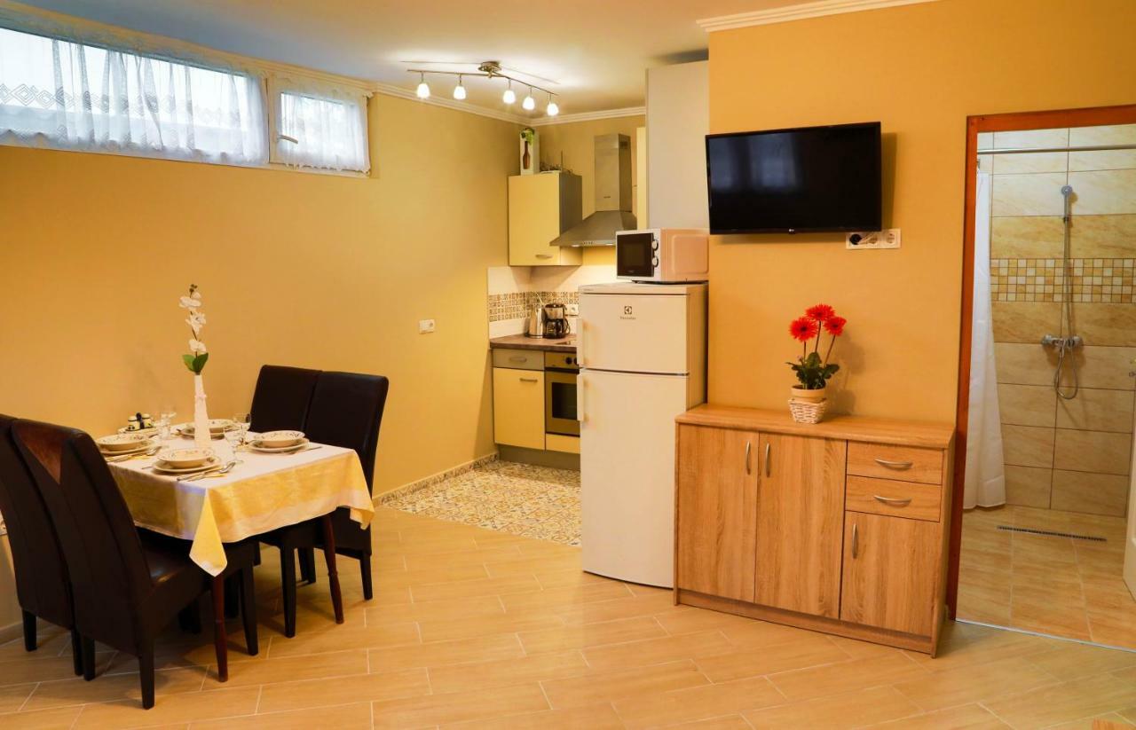 Jazmin Apartman Buzsak Exterior photo